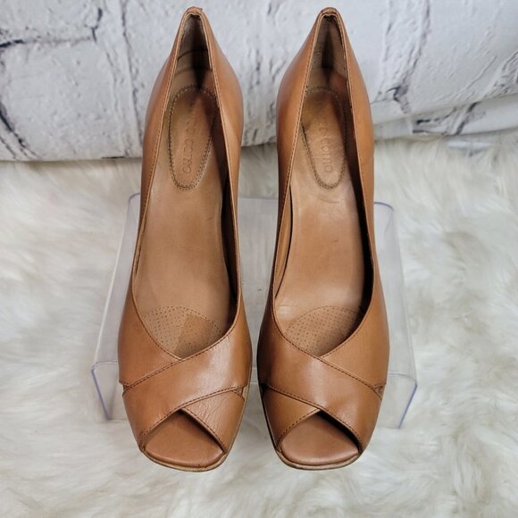 Corso Como Womens Sz 9.5 Tan Peep Toe Slip On Pumps Leather Heels Classic Office - Picture 12 of 12